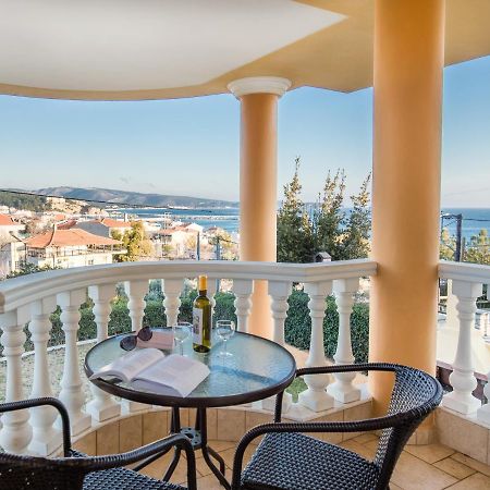 Angels View Luxury Family Apartments Лименария Екстериор снимка